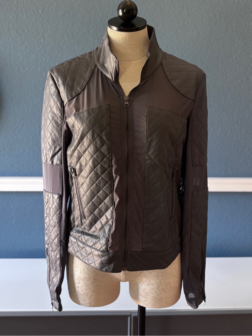 🩶 BKE by Buckle Ash Gray Quilted Moto Jacket – Size L